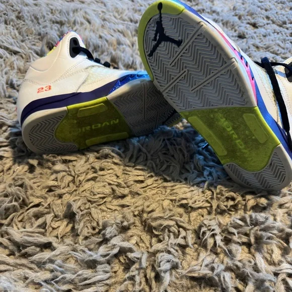 Jordan’s - Picture 3 of 4